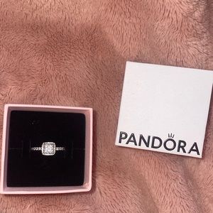 Square sparkle halo ring 💍